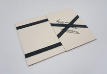 Load image into Gallery viewer, Arnold Schönbergs Magic Wallet